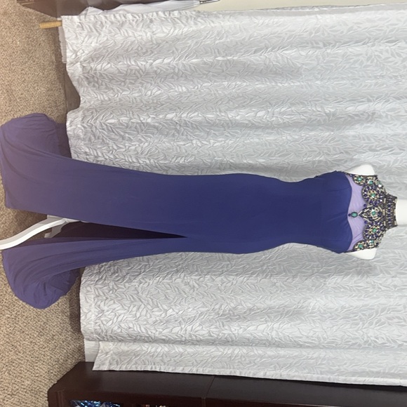PURPLE SHERI HILL PROM DRESS - Picture 2 of 16